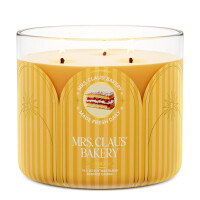 Mrs. Claus Bakery 3-Docht-Kerze 411g